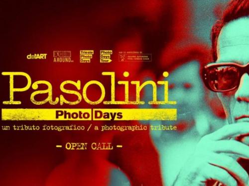 la scritta Pasolini e il volto di Pasolini con gli occhiali 