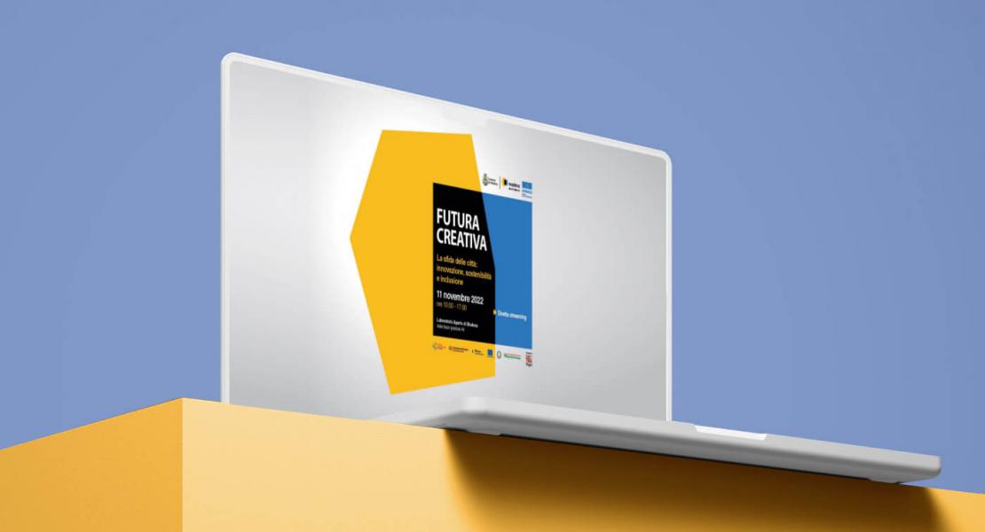un pc portatile e sullo schermo il logo di Futura Creativa
